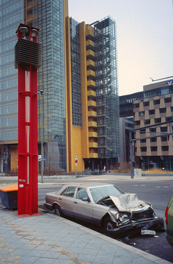 Crash Cars —@Götz Holborn