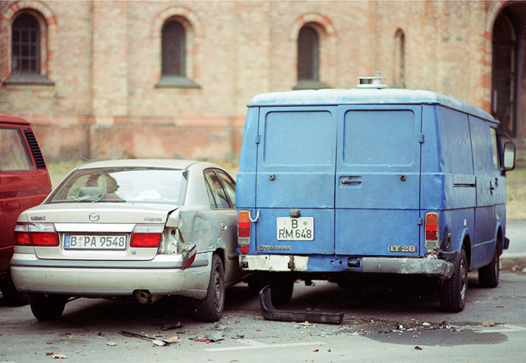 Crash Cars —@Götz Holborn